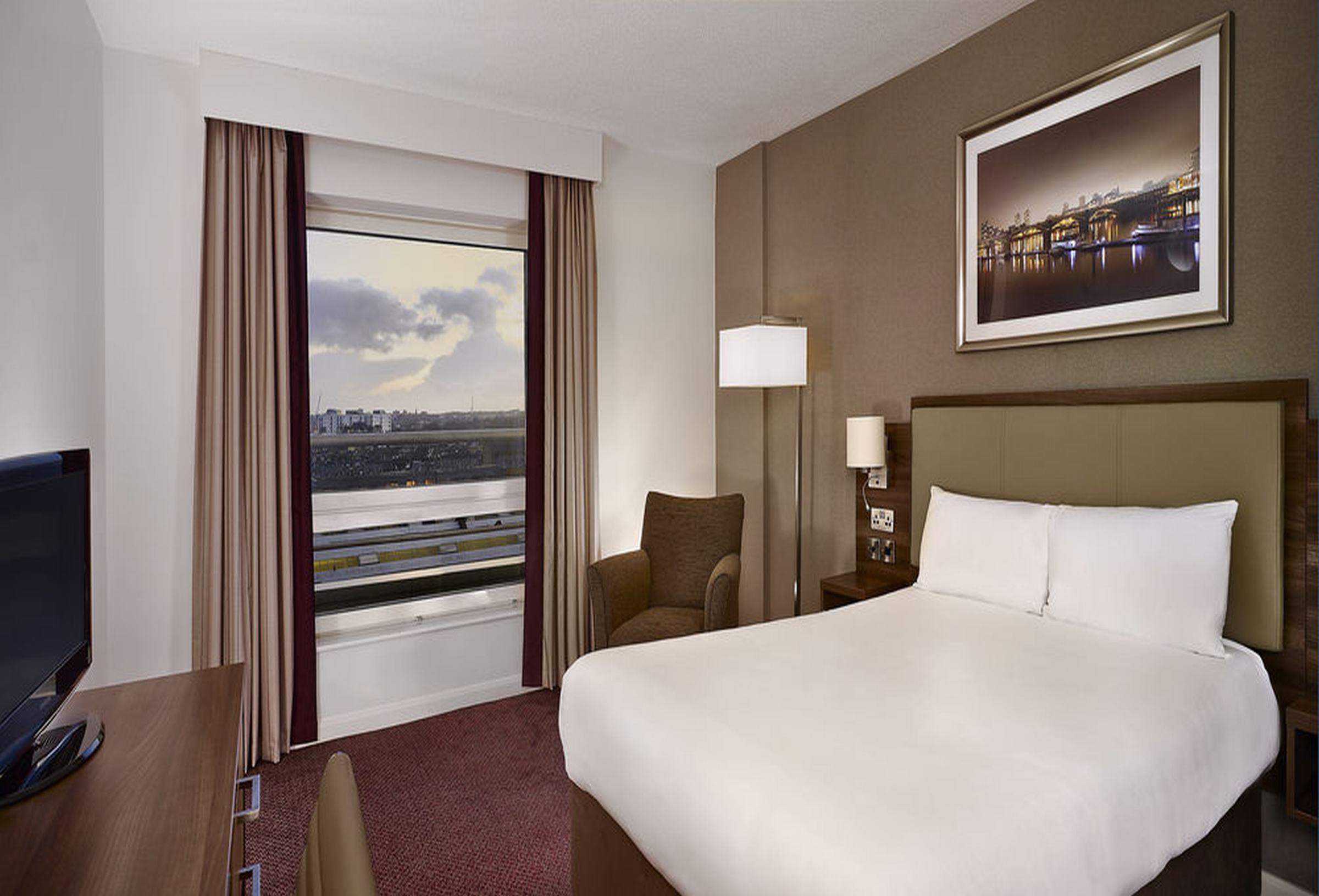 Leonardo Hotel Aberdeen Bagian luar foto